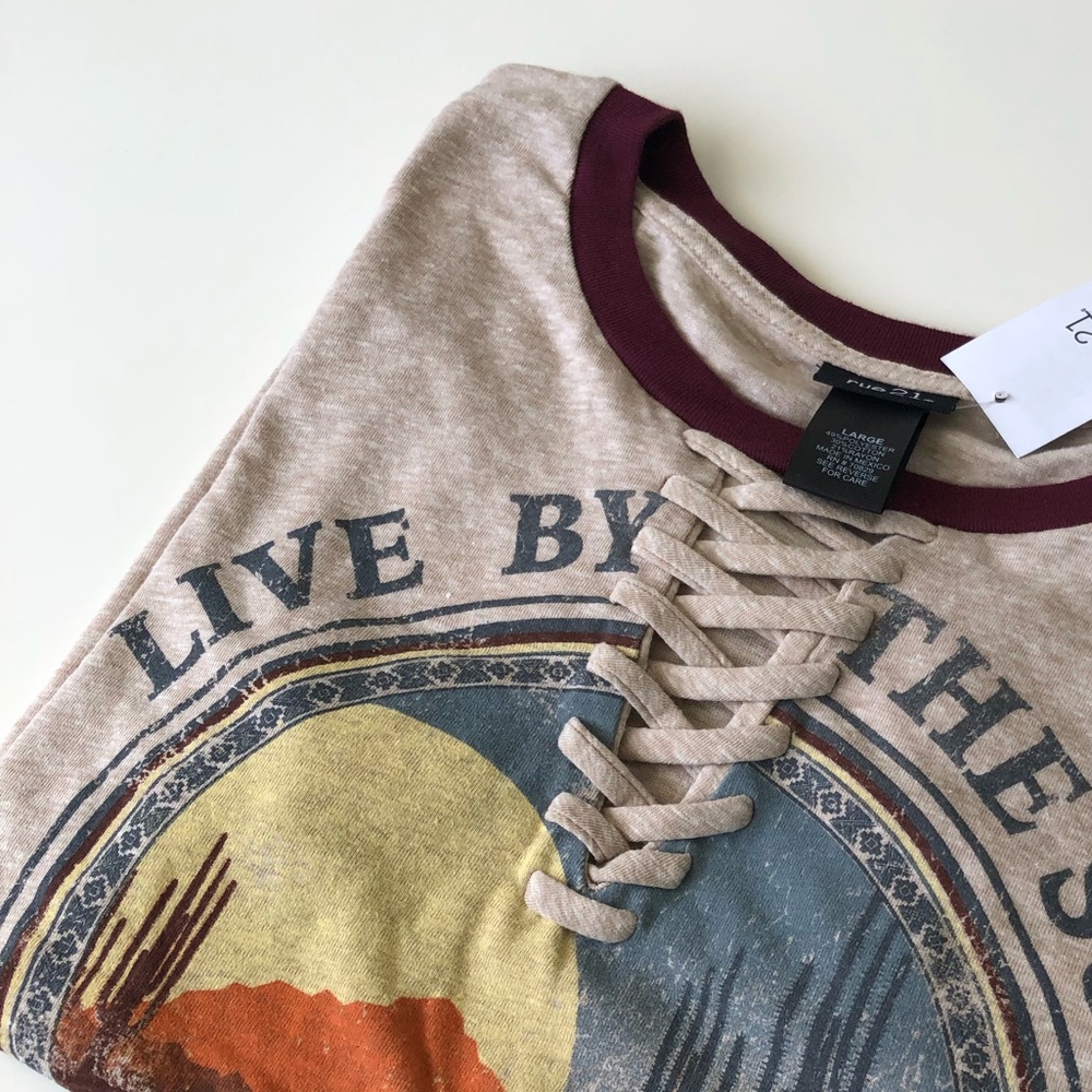 Women’s Graphic Tee Top T Shirt -Rue 21 - Picture 6 of 6